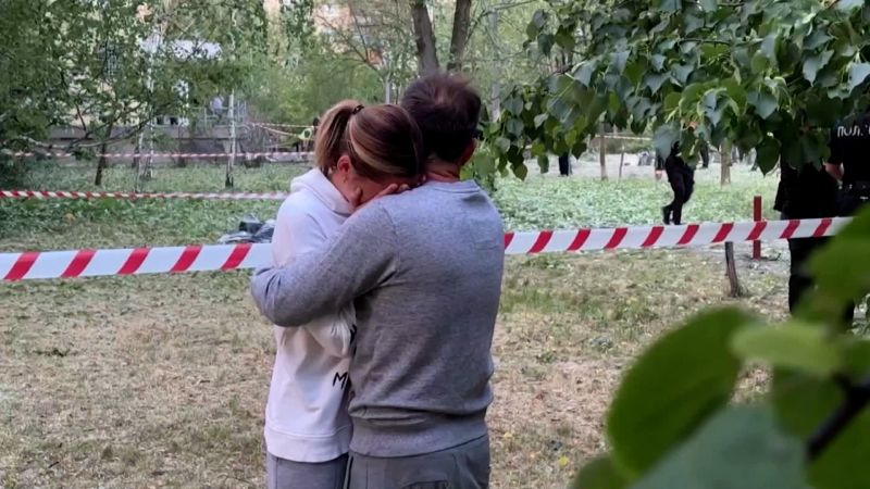 Video: 3 killed in Kyiv during raid, trying to enter locked bunker  | CNN