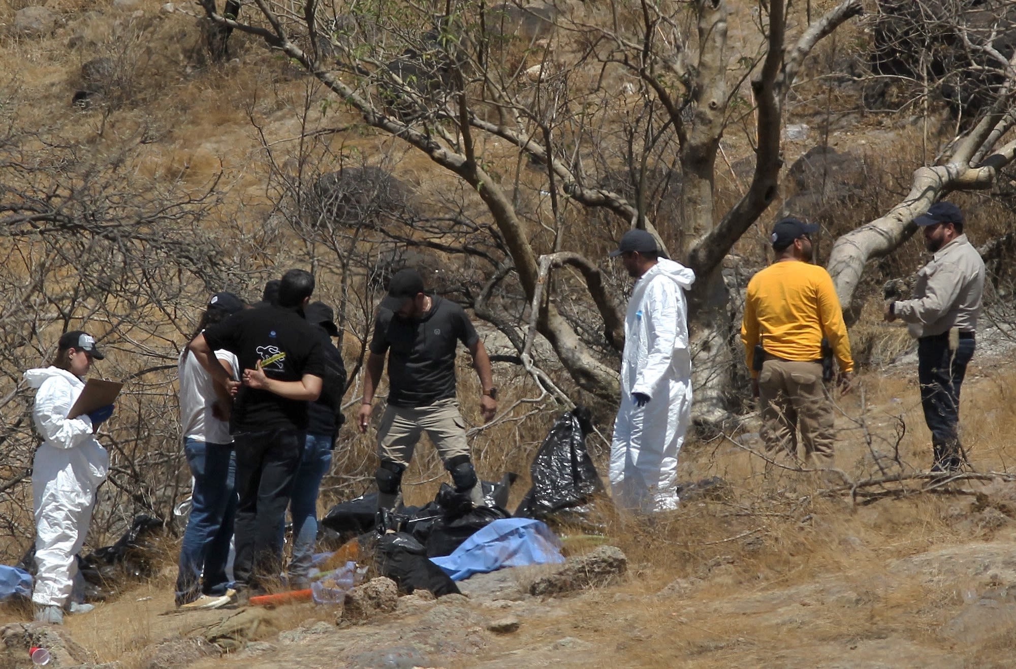 línea de policía de contorno de cuerpo muerto