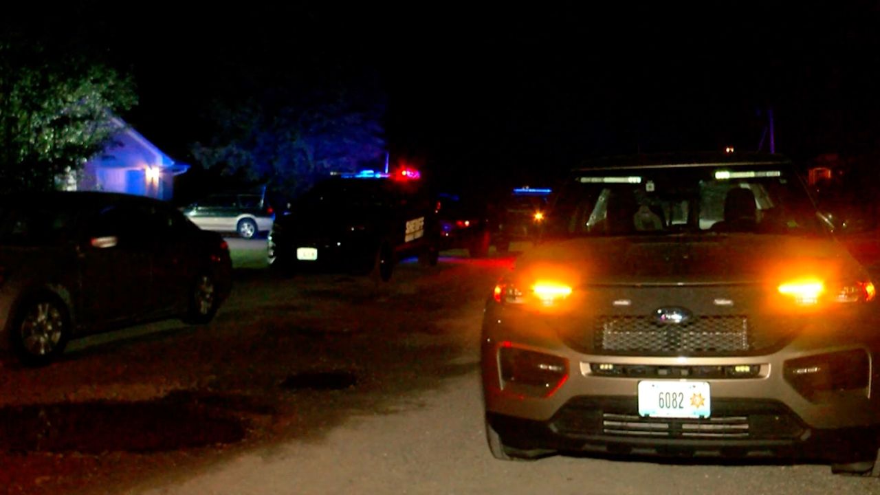 Boone County Missouri: 2 teens shot dead 4 others injured at a party