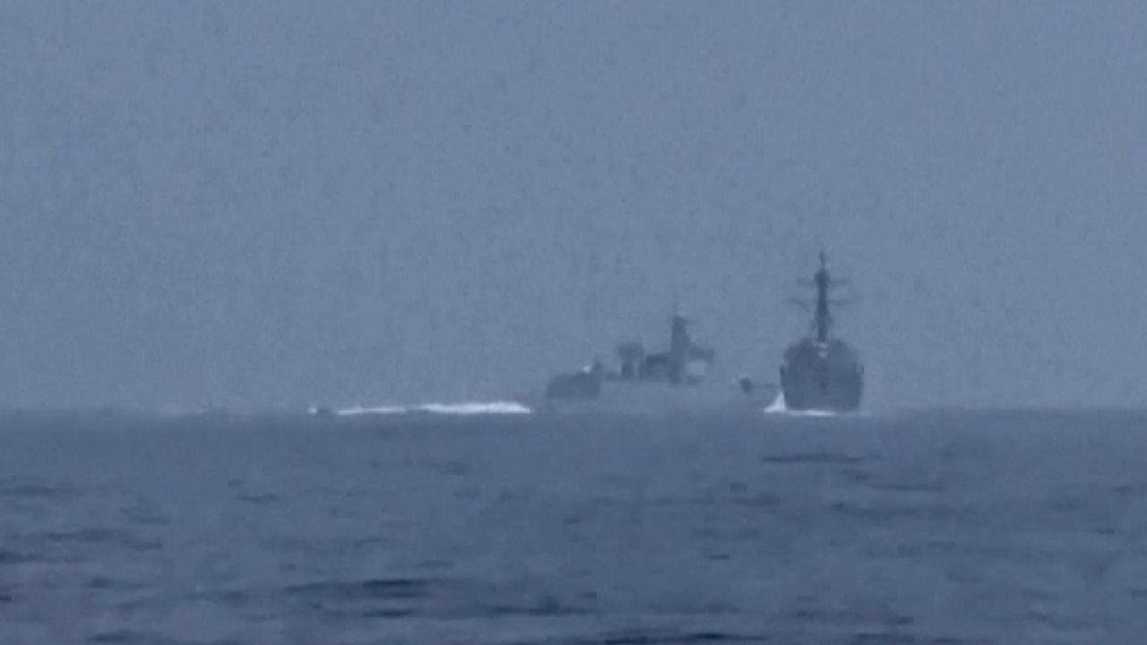 SCREENGRAB US China Warships Taiwan Strait