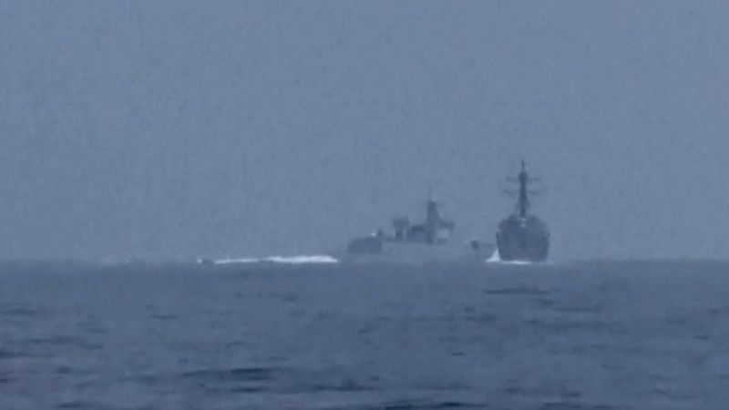 Video shows near collision between US and Chinese warships in Taiwan Strait | CNN