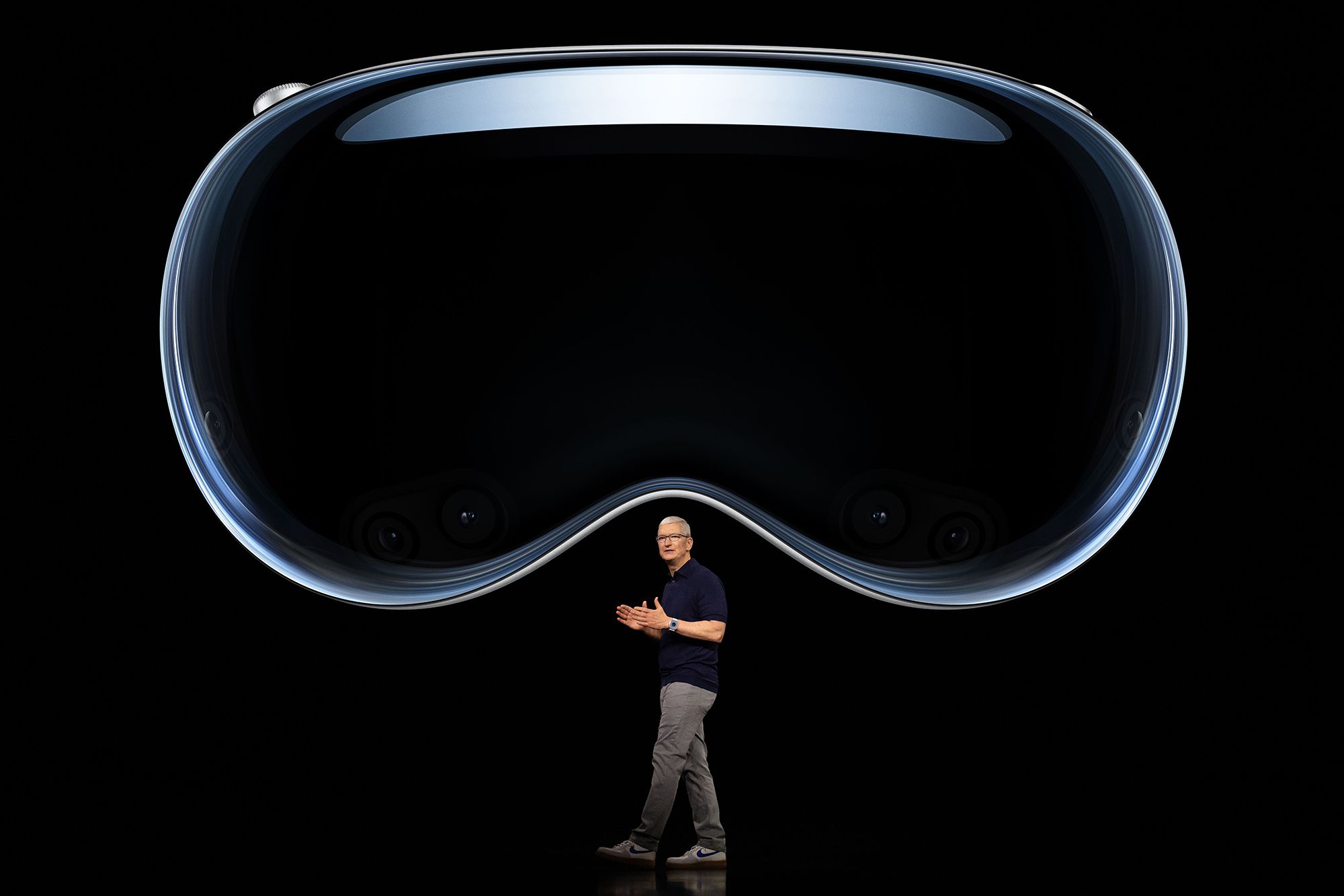 Elon Musk's Humorous Response to Apple's Vision Pro Price