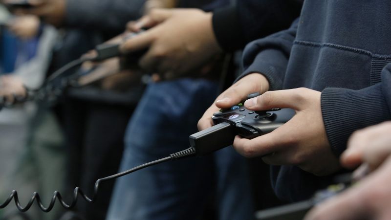 NextImg:Microsoft to pay $20 million to settle Xbox Live privacy allegations | CNN Business