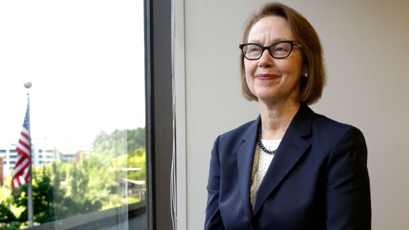 Fox Corp. board under investigation by Oregon’s attorney general for violating its fiduciary duties | CNN Business