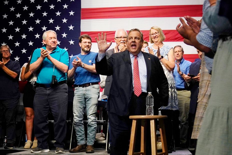 Christie waves to people in Manchester, New Hampshire, as he <a href="https://www.cnn.com/2023/06/06/politics/chris-christie-2024-announcement/index.html" target="_blank">announces his presidential run</a> in June 2023.