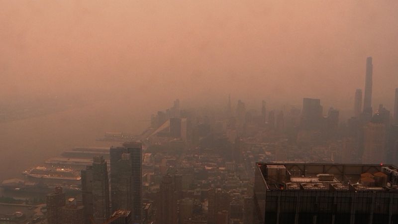 New Yorkers react to smoky skies | CNN