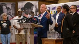 Sacramento Mayor Darrell Steinberg speaks at a press conference, Tuesday, June 6, 2023, on the arrival of about three-dozen migrants via two plane flights to Sacramento in the past four days.