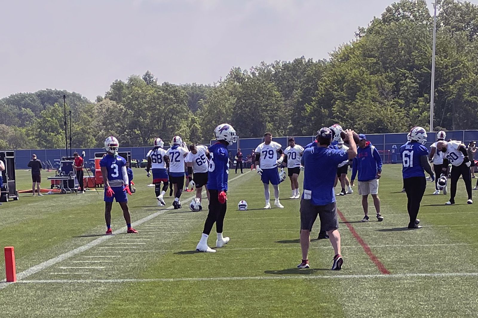 Damar Hamlin is 'a positive energy bubble' at Bills facility