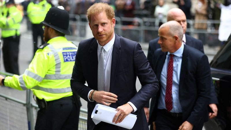 NextImg:Prince Harry's cross-examination is over. How did he fare? | CNN Business