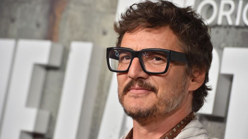 NextImg:Pedro Pascal retells his family's immigration story -- and it's harrowing | CNN