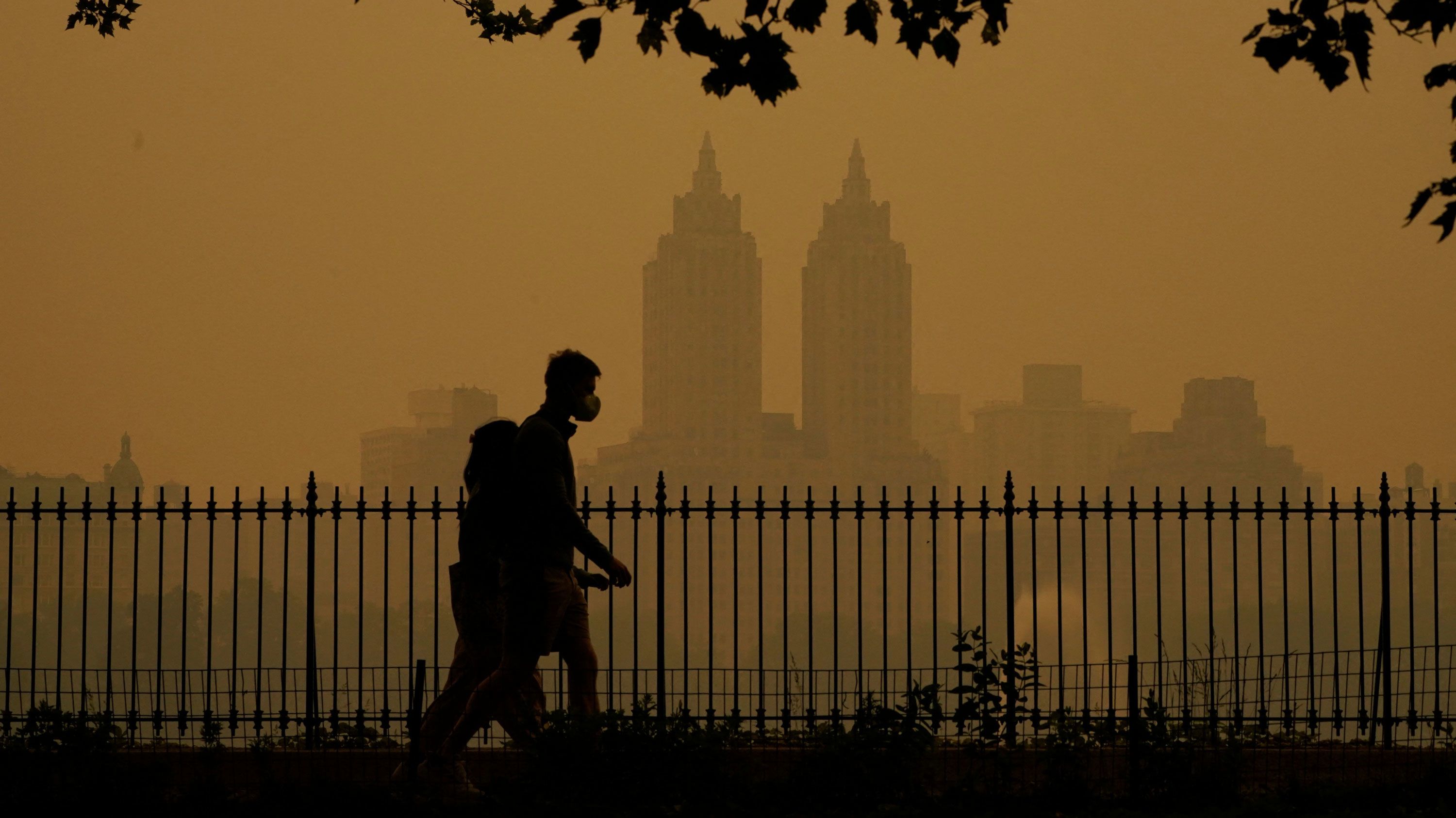 New York Yankees host White Sox in smoke-shrouded game following Canadian  wildfires