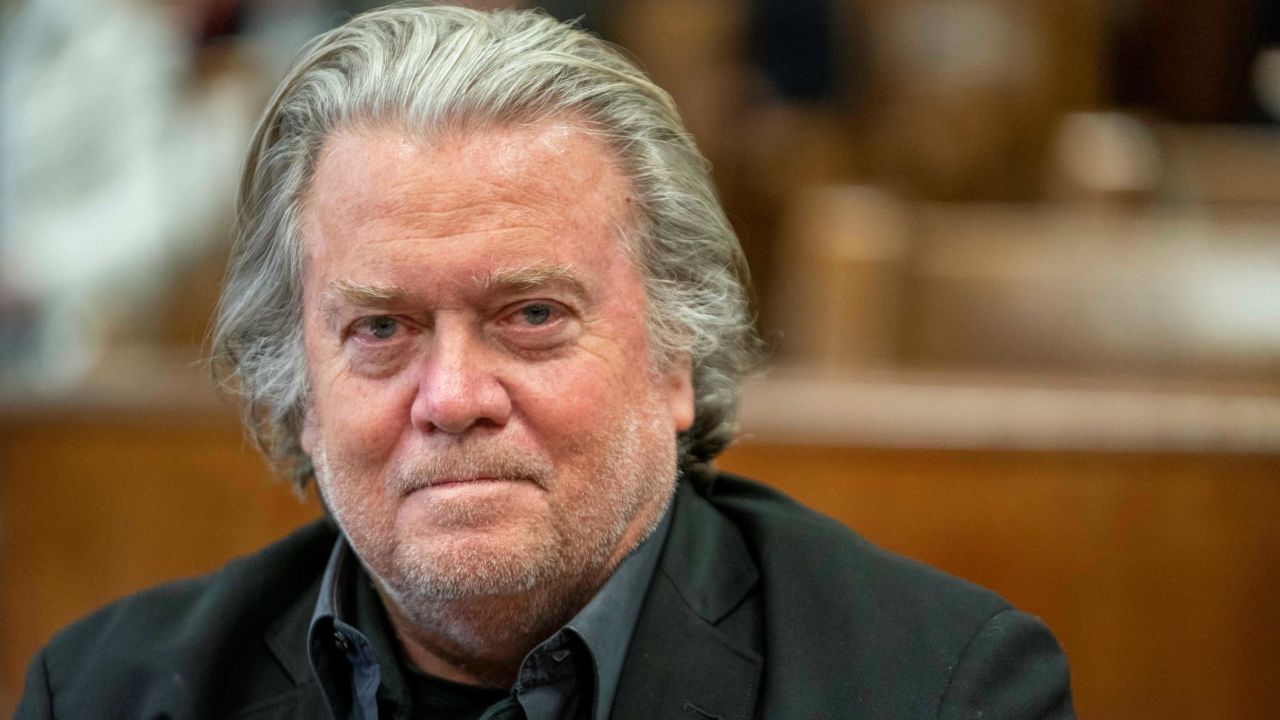 Former White House Chief Strategist Steve Bannon sits during his appearance at New York Supreme Court after a hearing in New York City, U.S., January 12, 2023.  Steve Hirsch/Pool via REUTERS