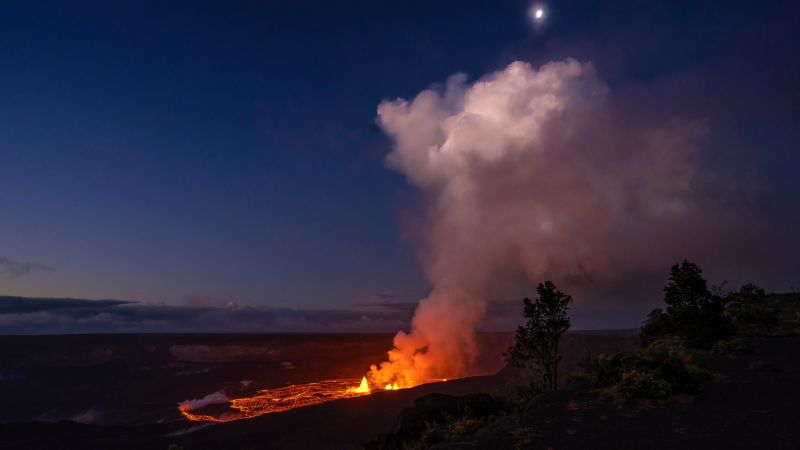 Alert level lowered for Hawaii's erupting Kilauea volcano as thousands watch the dazzling display | CNN