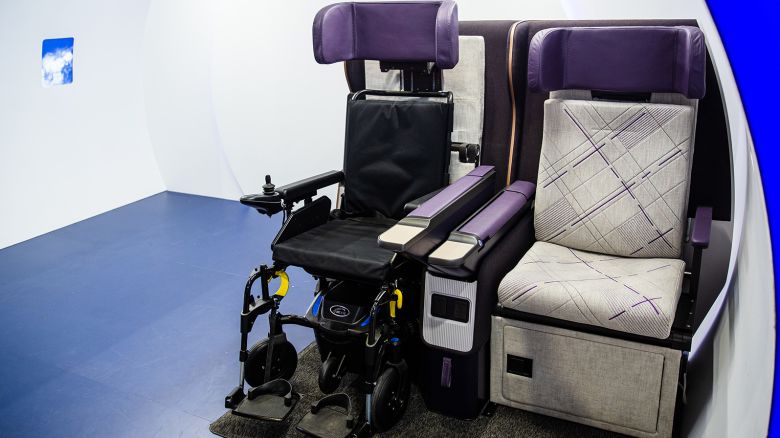 delta wheelchair airplane seat