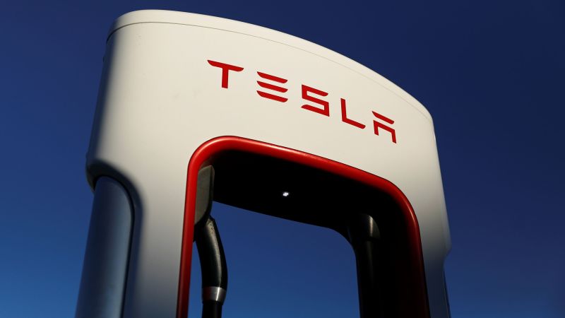 Read more about the article Tesla stock charges upwards on deal with GM – CNN