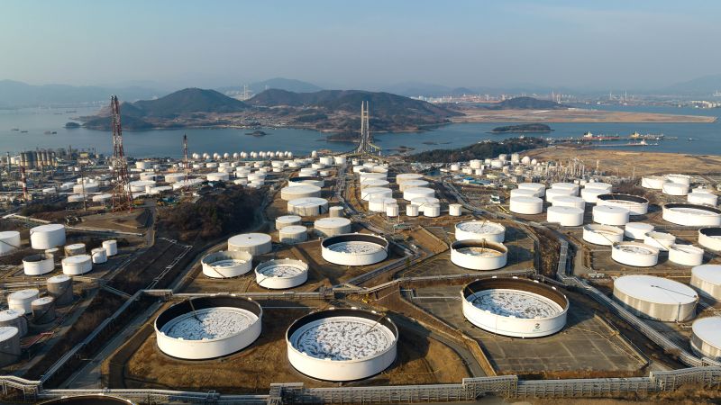 NextImg:Goldman Sachs cuts oil price forecast by almost 10% | CNN Business