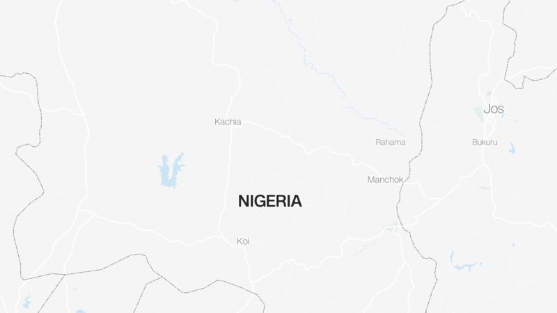 NextImg:Hundreds of people feared dead as boat capsizes in Nigeria | CNN