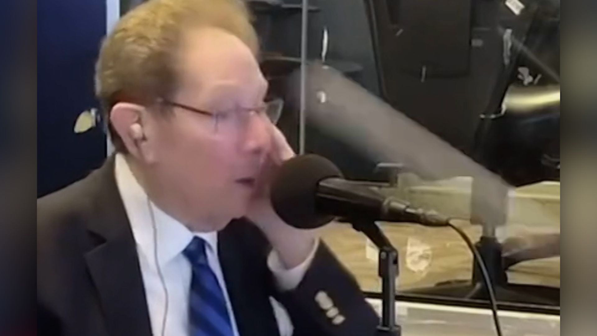 VIDEO] New York Yankees Announcer John Sterling Hit By Foul Ball