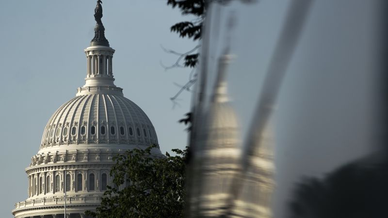 NextImg:Senate Judiciary advances journalism bargaining bill targeting Big Tech | CNN Business