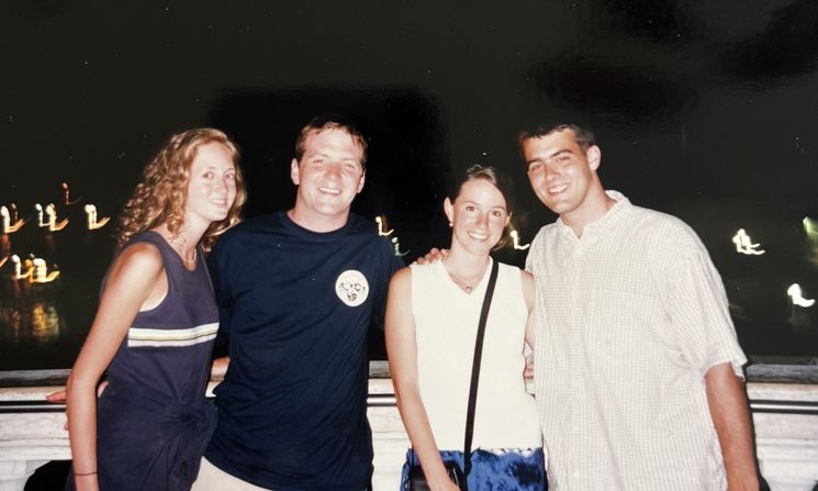 <strong>New friends:</strong>  Then Kim, Tom and their friends Amanda and John caught the midnight train to Venice, Italy. Nothing romantic happened between Amanda and John, but they also got on really well, so the group enjoyed traveling together. They're all still friends today.