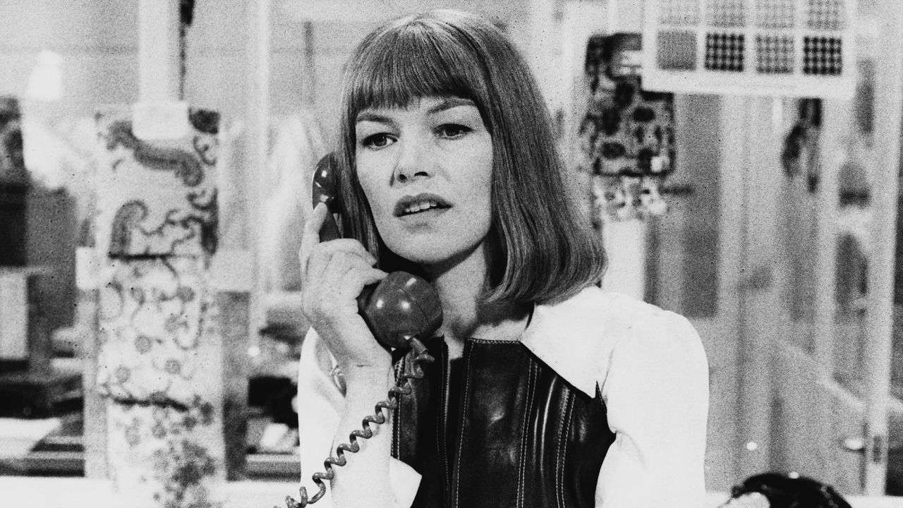 Glenda Jackson played the character of Vicki Allessio in the 1973 film 