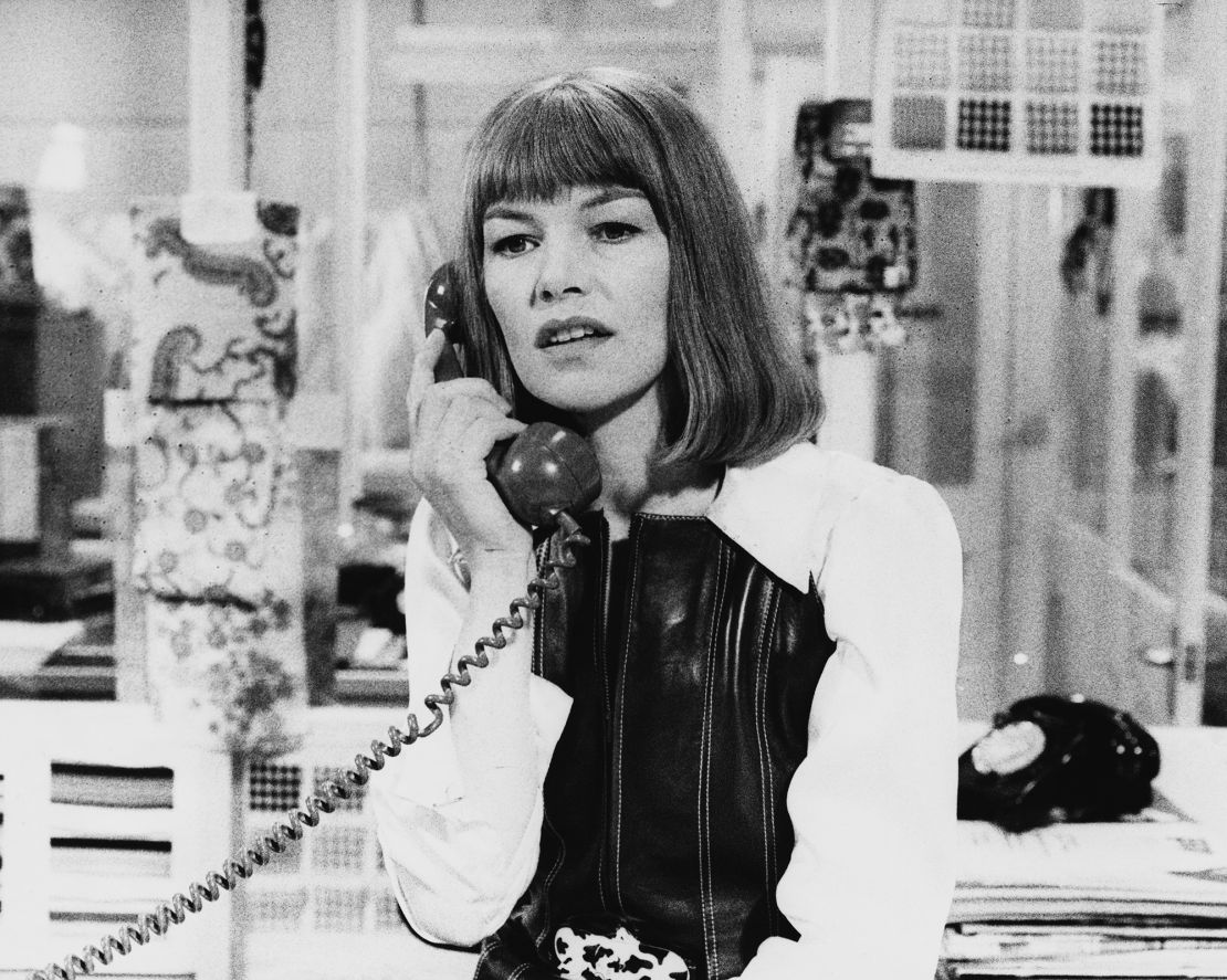 Glenda Jackson played the character of Vicki Allessio in the 1973 film "A Touch of Class," for which she won another Oscar. 