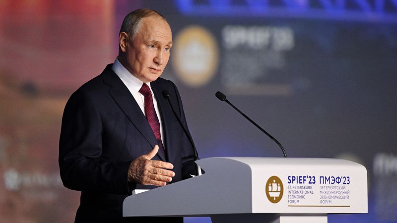 NextImg:Putin warns NATO over being drawn into Ukraine war, says Russia has more nuclear weapons | CNN