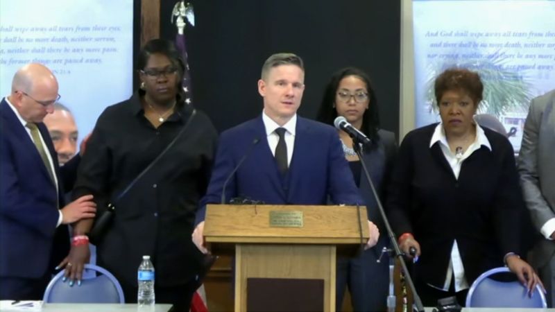 NextImg:Family of Jayland Walker files federal lawsuit against Akron, Ohio after his traffic stop death | CNN