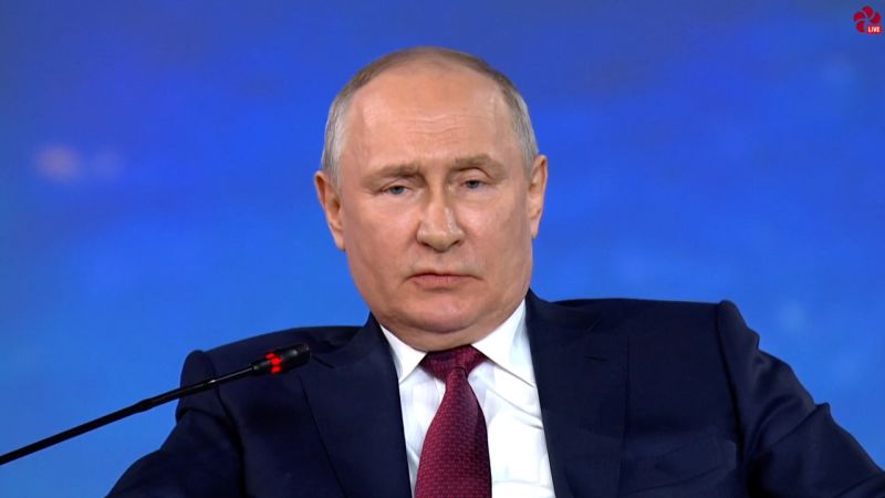 Video: Putin repeated his threat about nuclear weapons. Ex-CIA operative has theory why | CNN