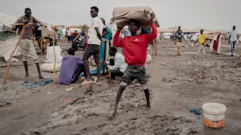 NextImg:Children die daily at a South Sudan border camp while they wait for international aid | CNN