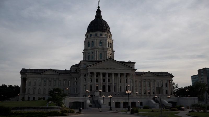 Kansas lawmakers and officials receive letters containing white powder | CNN