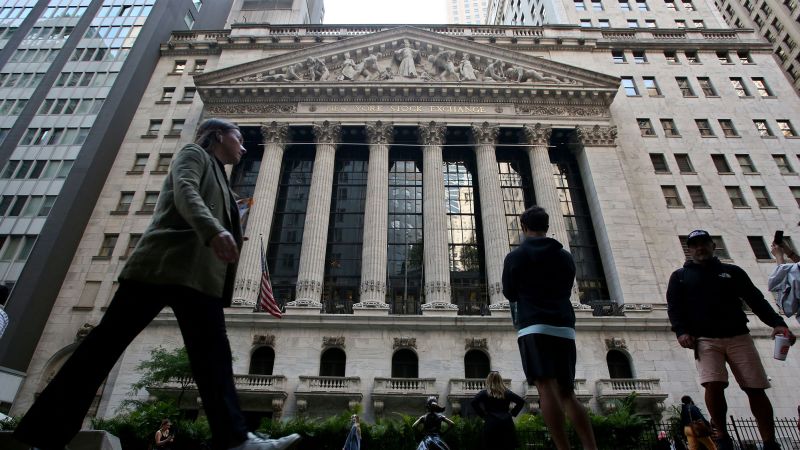 NextImg:Small stocks are cheap and finally joining the market rally | CNN Business