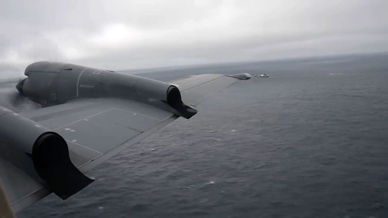 تصویربرداری از ویدئوی عملیات نیروهای مسلح کانادا که روز چهارشنبه منتشر شد، تلاش‌های جستجو برای زیردریایی OceanGate Titan را نشان می‌دهد.