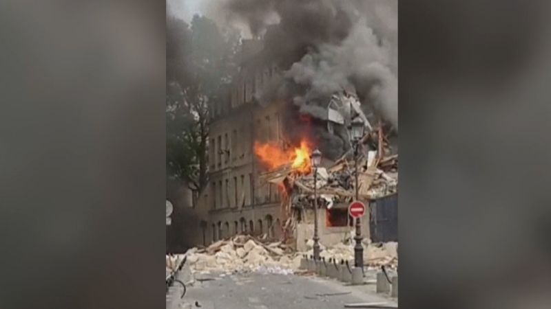 Video shows aftermath of massive blast in Paris | CNN