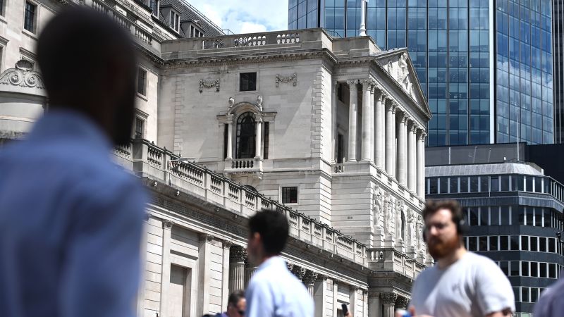 Read more about the article Why some central banks are rushing to hike rates now – CNN