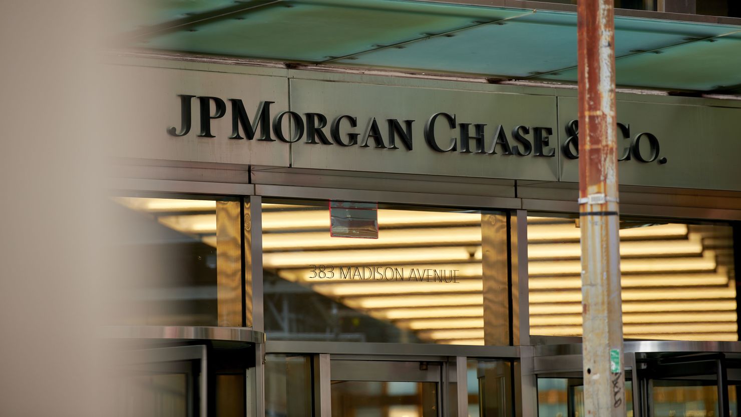 JPMorgan Chase & Co. headquarters in New York, US, on Wednesday, Jan. 18, 2023. JPMorgan Chase & Co., the biggest US bank, said this year's net interest income will be lower than analysts expected as the economy shows signs of slippage. Photographer: Gabby Jones/Bloomberg via Getty Images