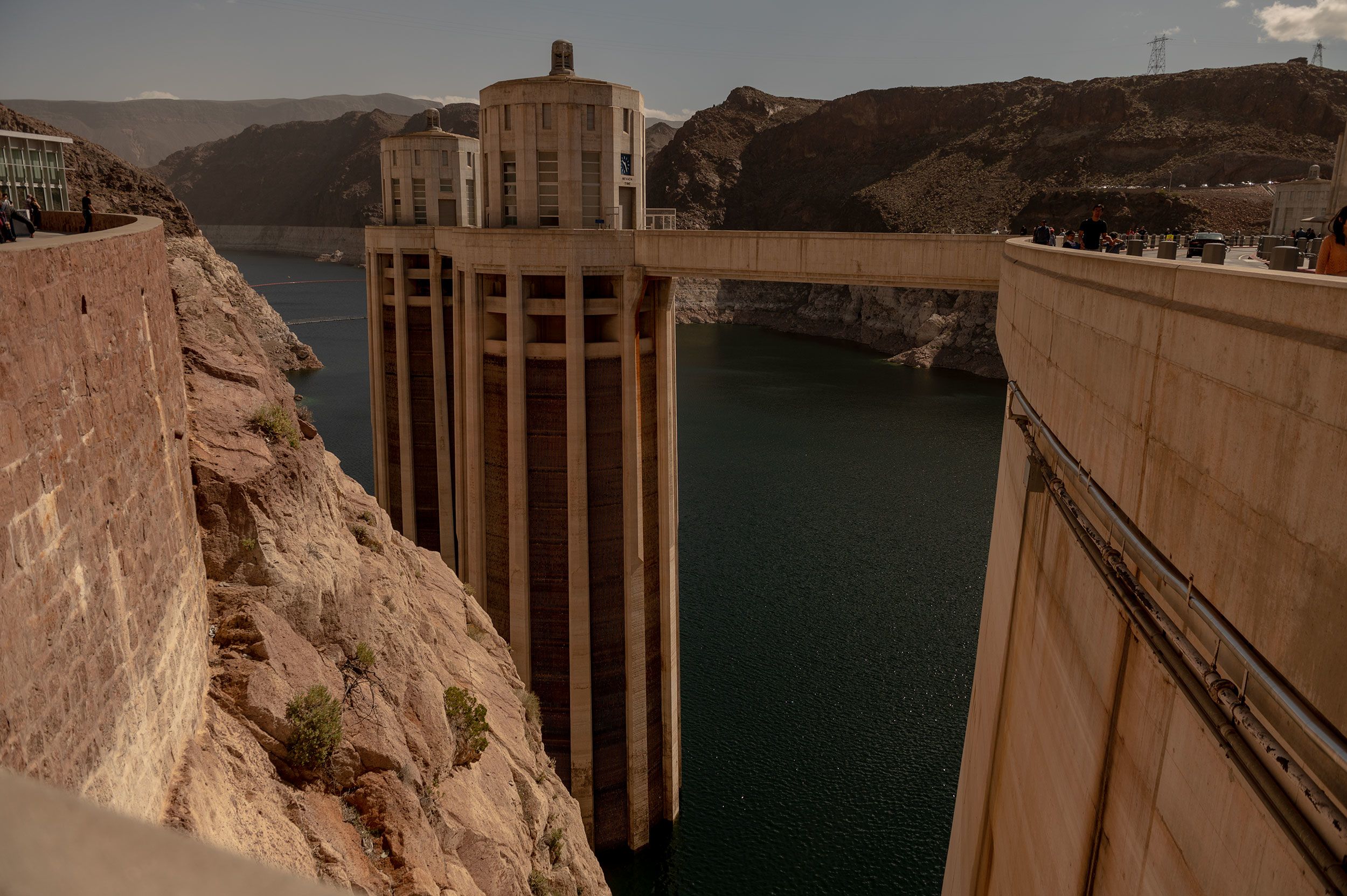 Here's how much Lake Mead could rise after an epic winter and new water  cuts