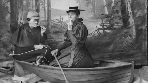 Berg & Høeg, Marie Høeg and Bolette Berg's sister Ingeborg, 1894-1903.