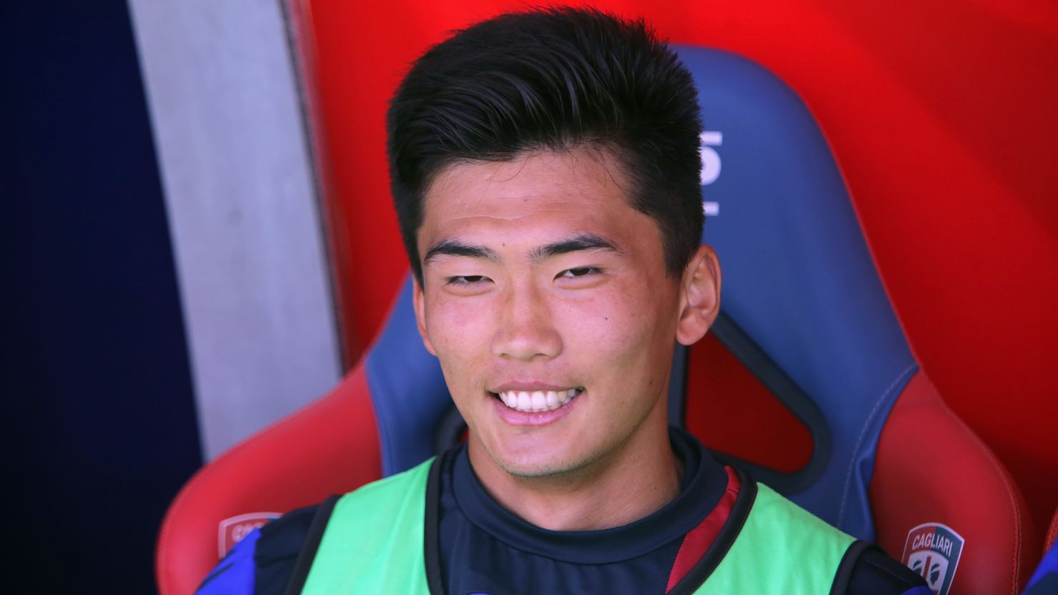 CAGLIARI, ITALY - APRIL 15: Kwang Song Han of Cagliari look on   during the Serie A match between Cagliari Calcio and AC ChievoVerona at Stadio Sant'Elia on April 15, 2017 in Cagliari, Italy.  (Photo by Enrico Locci/Getty Images)