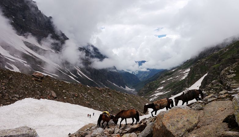 <strong>Hampta Pass, Himachal Pradesh:</strong> Forging a path between the verdant Kullu Valley and the barren, high-altitude deserts of Lahaul and Spiti, Hampta Pass delivers one stunning vista after another.  