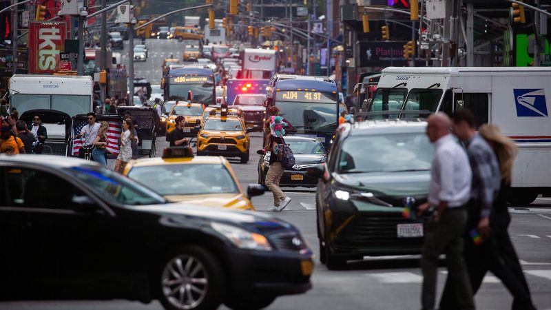 NextImg:Congestion pricing is coming to New York City, officials announce | CNN Business