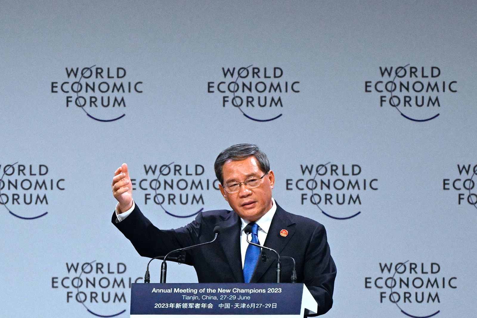 Le premier ministre chinois Li Qiang prend la parole lors de l'ouverture de la réunion annuelle des nouveaux champions du Forum économique mondial à Tianjin le 27 juin 2023.