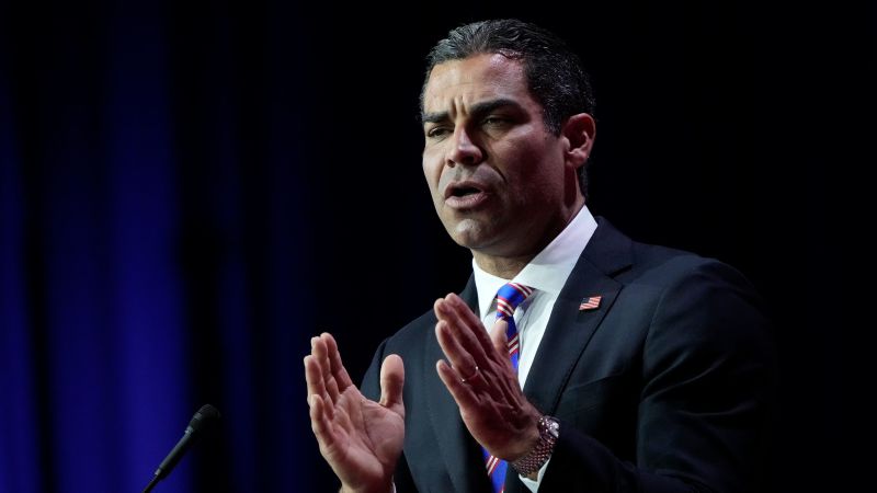 NextImg:'What's a Uyghur?': Miami mayor and 2024 GOP hopeful Suarez fumbles question on China | CNN Politics