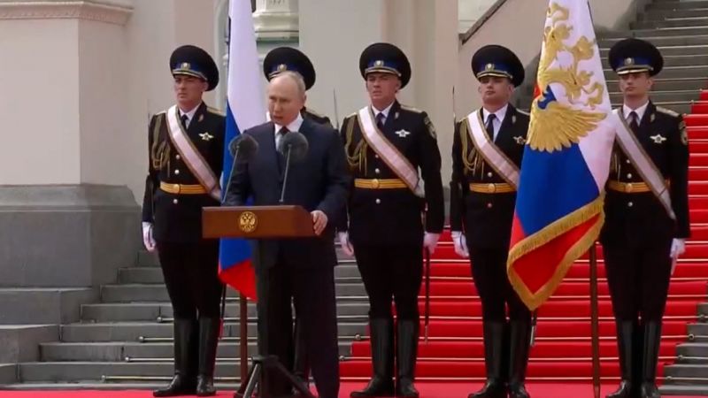 Watch: Putin addresses security forces that responded to Wagner rebellion | CNN