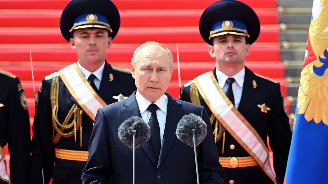 Putin thanked security forces at the Kremlin Tuesday, for helping Russia to avoid "civil war."