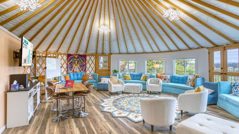 NextImg:Work from yurt? Co-working spaces are getting weird | CNN Business