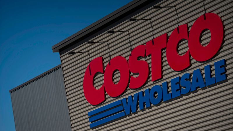 NextImg:Costco is cracking down on sharing membership cards | CNN Business