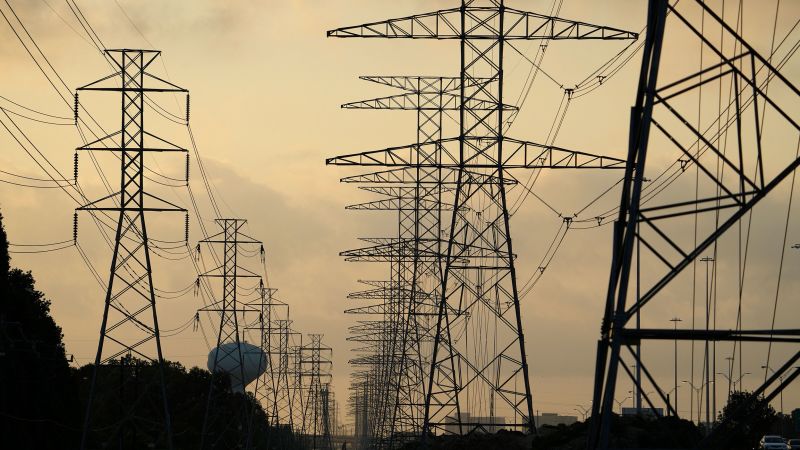 NextImg:Texas hits record power use as intense heat leaves 90 million Americans under safety alerts | CNN