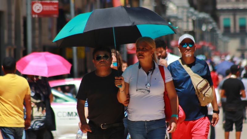 NextImg:At least 21 people die from heatwave in northern Mexico | CNN