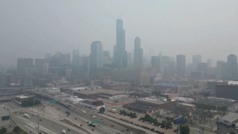 Video: See Chicago’s skyline blanketed in wildfire smoke  | CNN